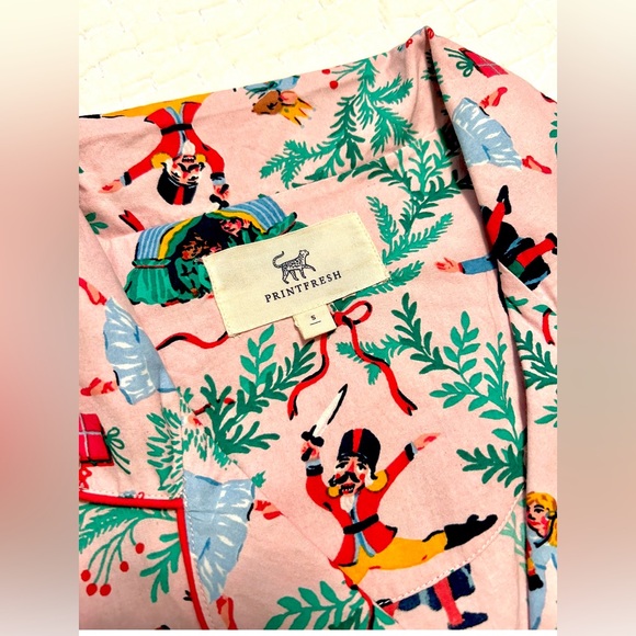 NWTs Printfresh Nutcracker pajama set. Long sleeve top with shorts. Size small - Picture 4 of 8